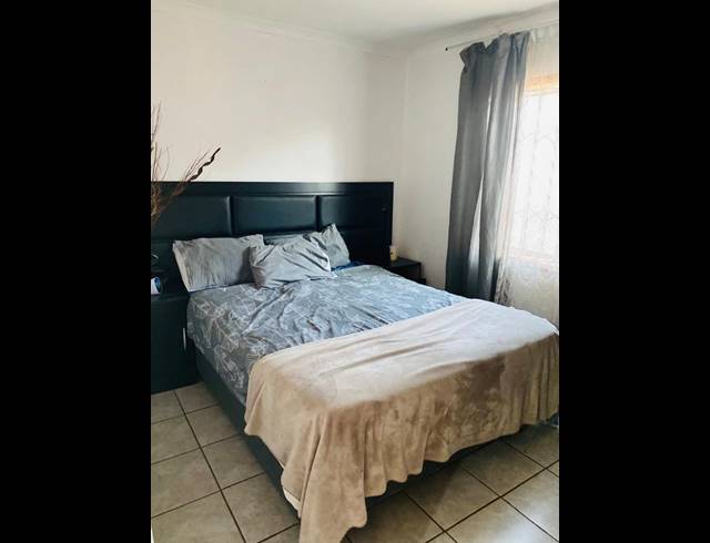 2 BEDROOM HOUSE FOR SALE IN KATLEHONG SOUTH